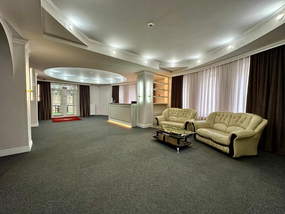 Villa Arus Chişinău Extérieur photo