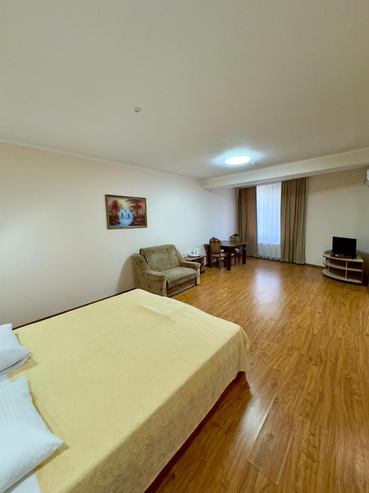 Villa Arus Chişinău Extérieur photo